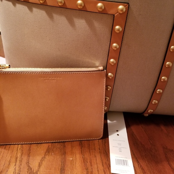 Tory Burch T-Studded Oversized Tote - Picture 5 of 7